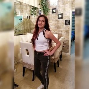 Meet your Posher, Sheyla